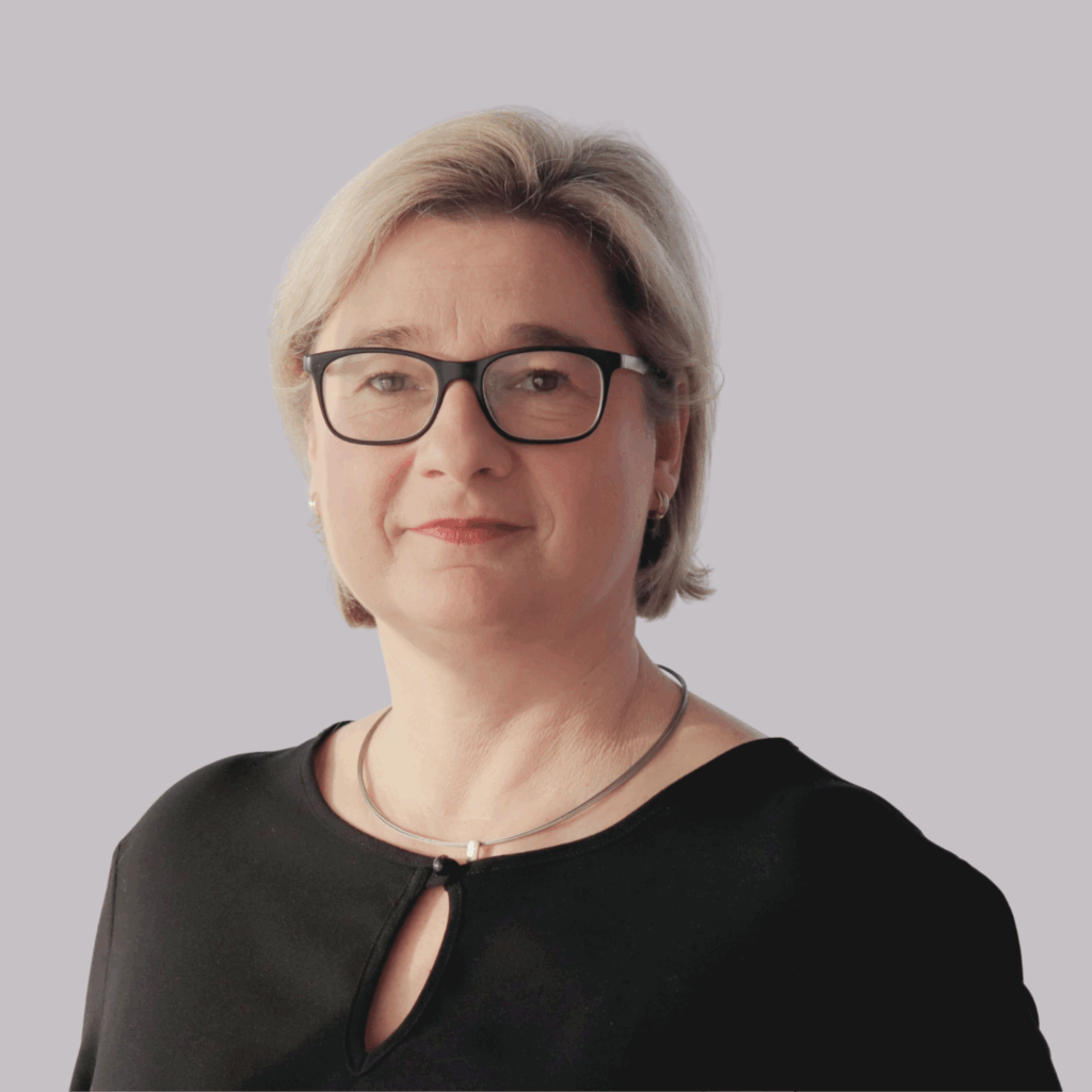 Portrait Sandra Meis – Ansprechpartnerin für den Geschäftsbereich Vorsorge (Familienrehabilitation) und Personal